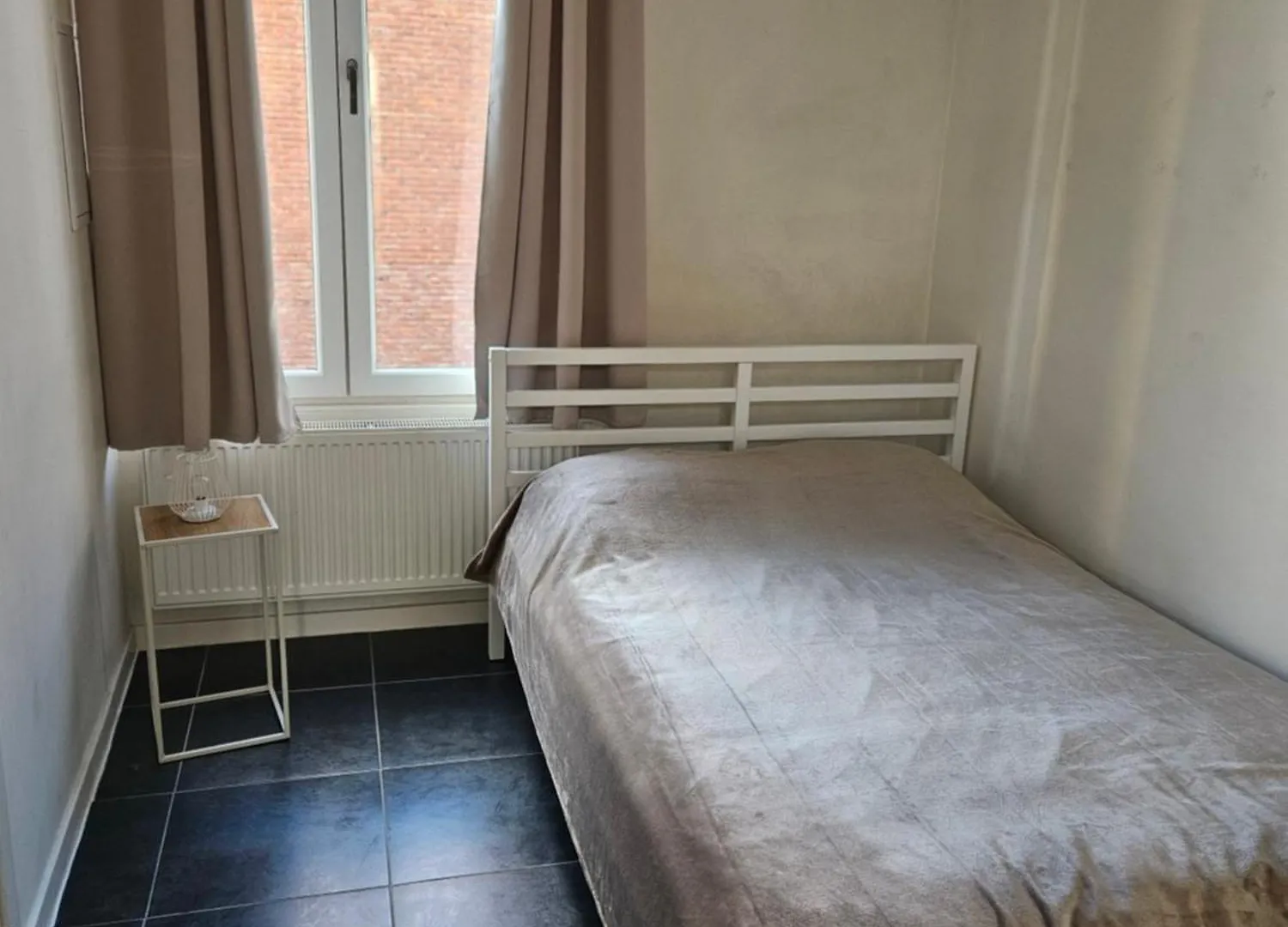 Cozy One-Bedroom Apartment أنتويرب